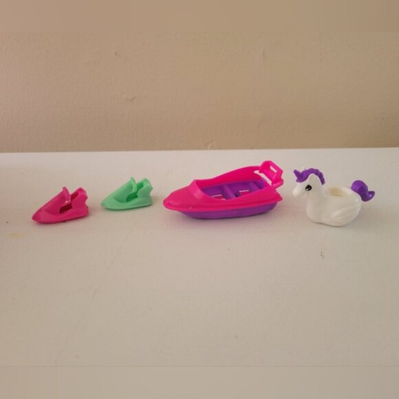 Polly Pocket Compacts with people and accessories - Picture 6 of 8